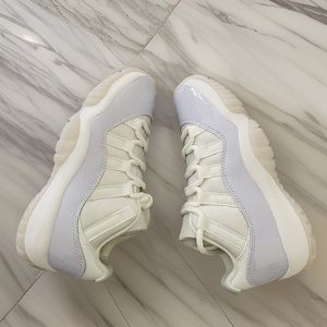 Women’s Air Jordan 11 Pure Violet